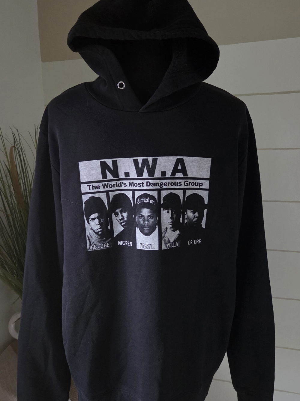 NWA Black Graphic Hoodie Mens M Womens L Vintage Style Rap Hip Hop Streetwear